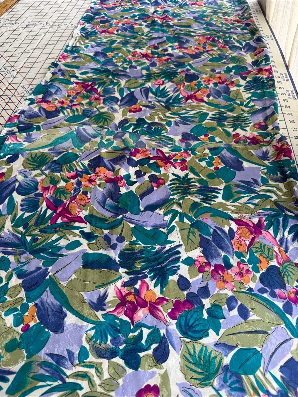 Vintage 1990 Hi-Fashion Fabrics Tropical Floral Slinky Jacquard 2 1/4 Yds